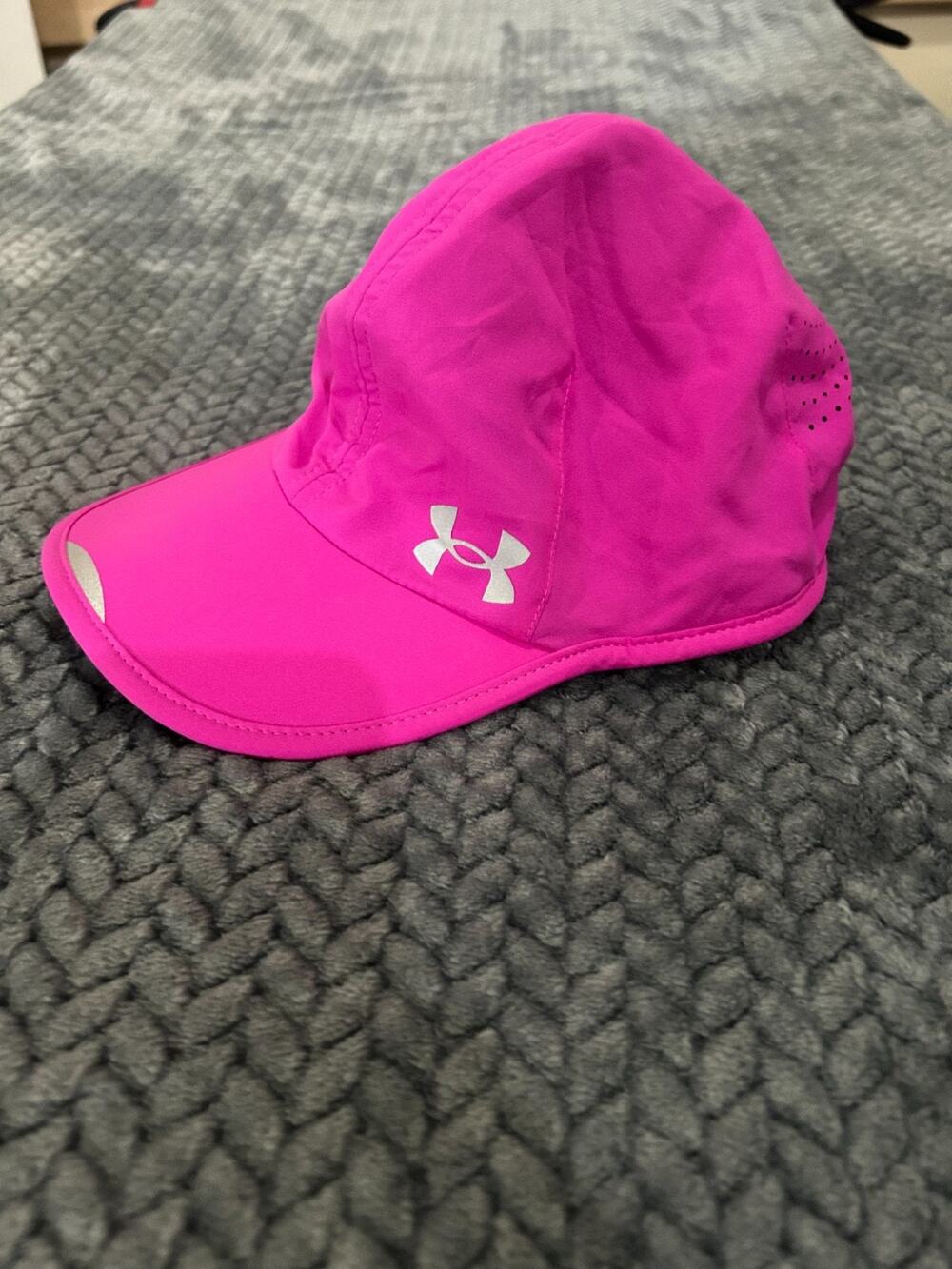 Under Armour Launch Run Hat Womens Pink Reflective Adjustable Running Cap